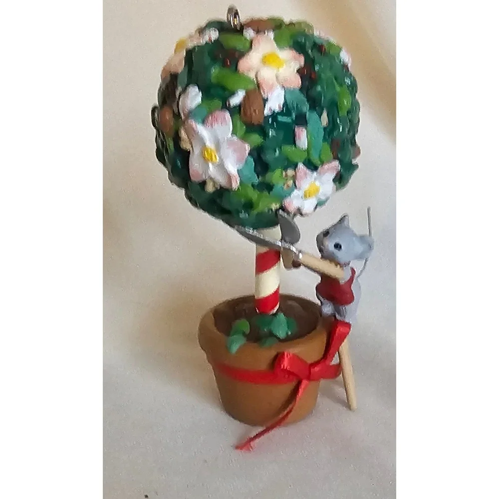 VTG Hallmark Keepsake Ornament 2000 Mouse Topiary Tree Pink Floral